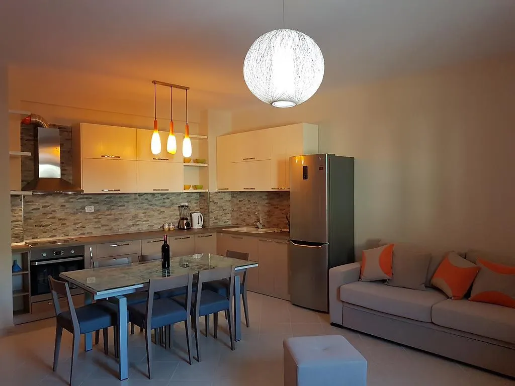 Flori Beach Apartment Vlore